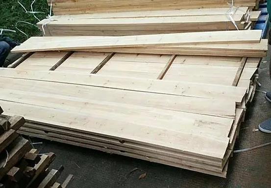 購買杉木板之前,必須知道這些優(yōu)缺點(diǎn)!