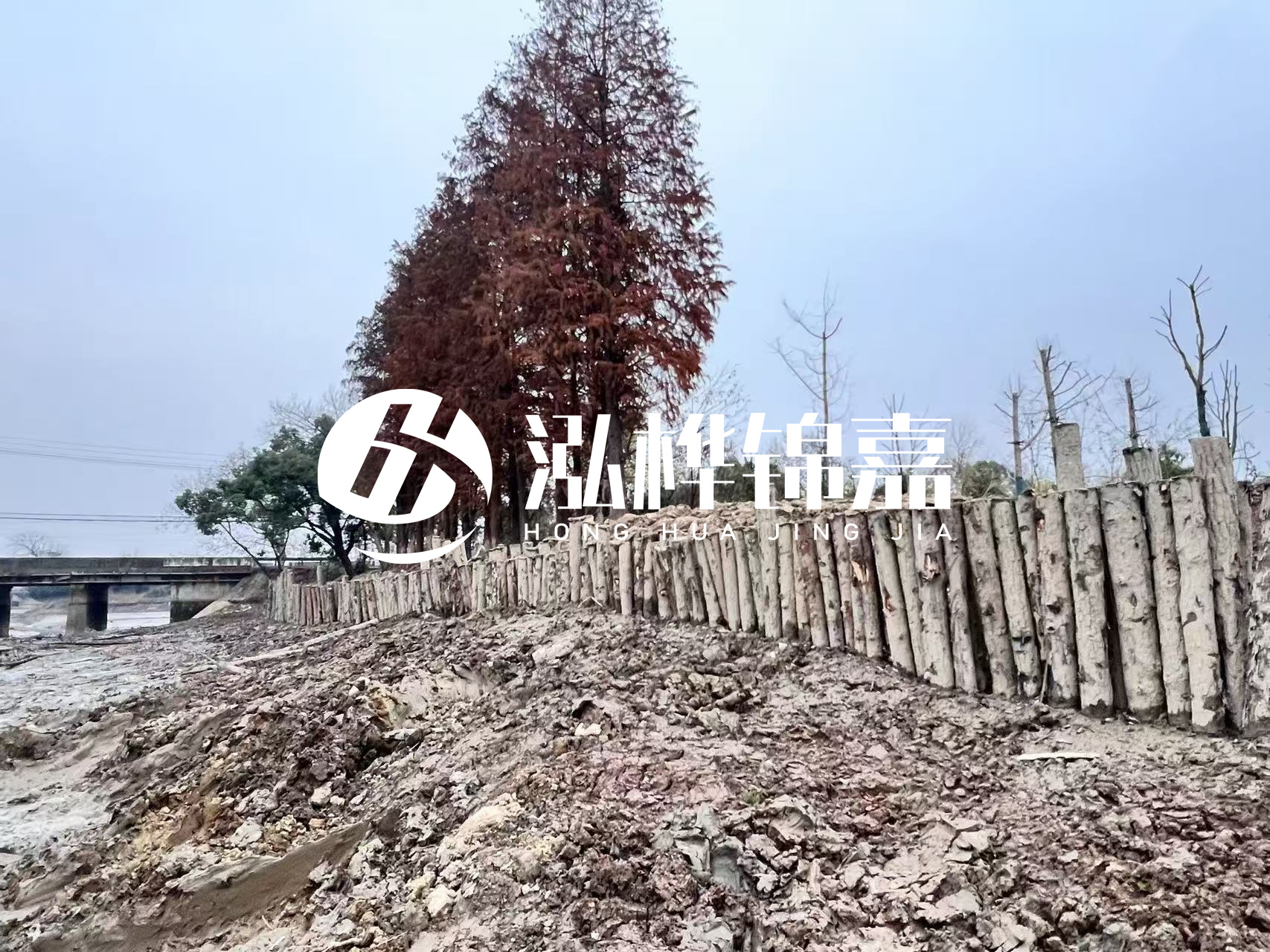 平?jīng)鐾跈C打木樁專業(yè)施工-松木樁工程量怎么計算的?