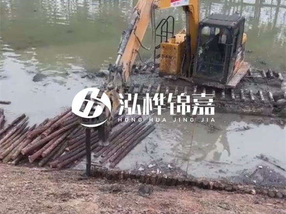 怎么選擇靠譜的松木樁施工隊(duì) - 水上打松木樁聯(lián)系電話多少?