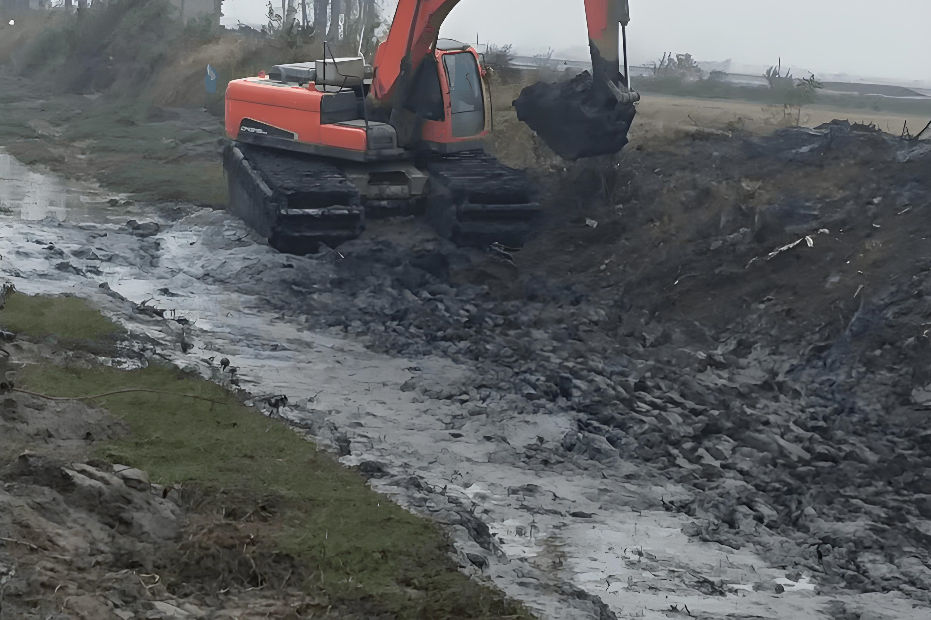 廣東湛江挖機(jī)清淤施工隊-挖機(jī)清淤能在水下作業(yè)嗎??