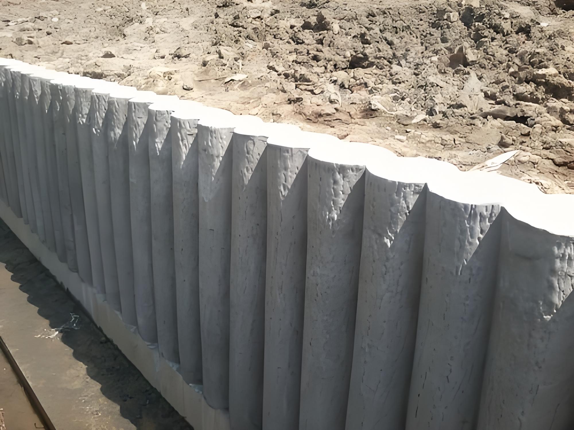 水泥樁批發(fā)廠家泓樺錦嘉-水泥仿木樁的樁適用哪些場(chǎng)景?